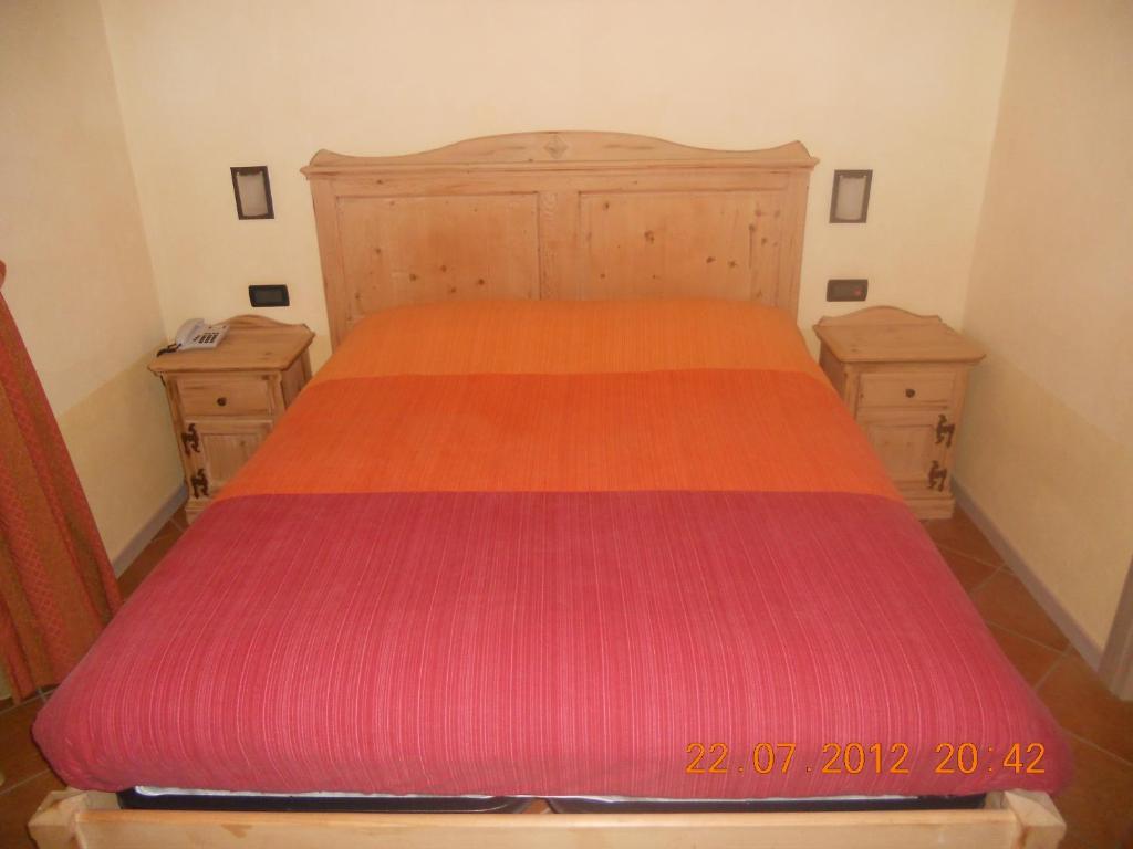 Garni La Genziana Bed & Breakfast Temu Room photo